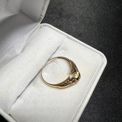 Gold and Diamond Ring.