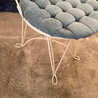 Reclining loveseat