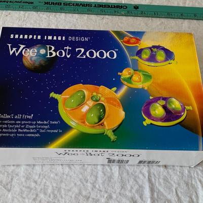 Vintage Sharper Image Wee Bot 2000 Remote Control Robot