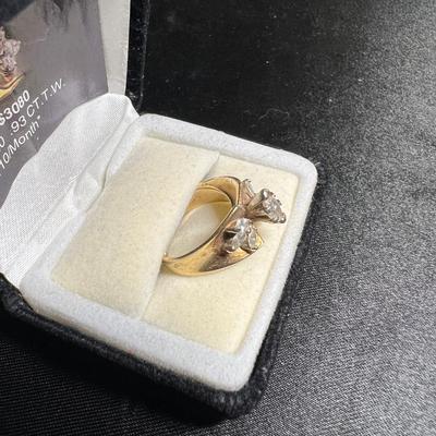 Beautiful Vintage 14K Gold snd .93 CT.TW Diamond Ring