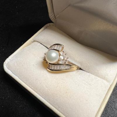 14 K Gold and Diamond ring