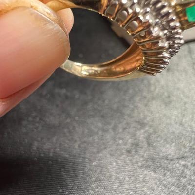 14K Gold ring with baguettes and green stone