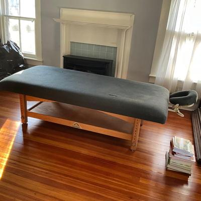 H1031 OAKWORKS Massage Table with Books