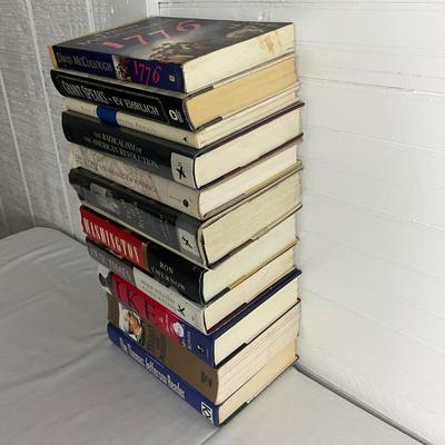U1032 Lot of Presidental Genre Books