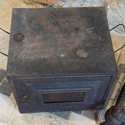 Griswold Cast Iron Gas Burner and Griswold Pie Warmer Stove Box