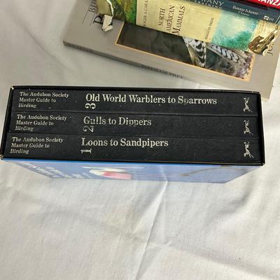U1038 Birds, Birding Book Lot