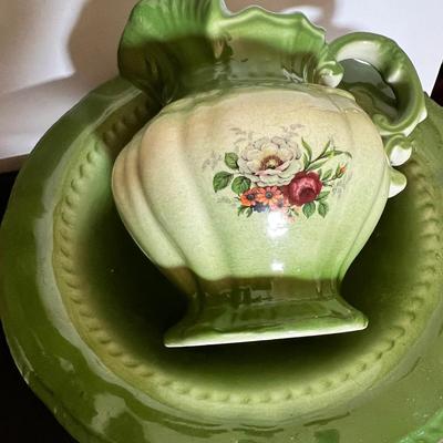 Vint. & Contemp. Decorative Lot