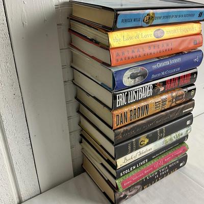 U1044 Large Lot of Hardback First Edition Books