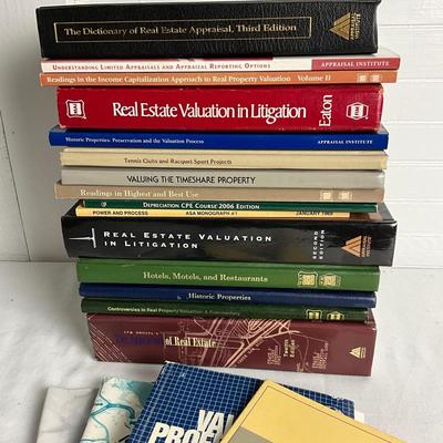 U1048 Lot of Vintage Real Estate Appraisal Book Lot