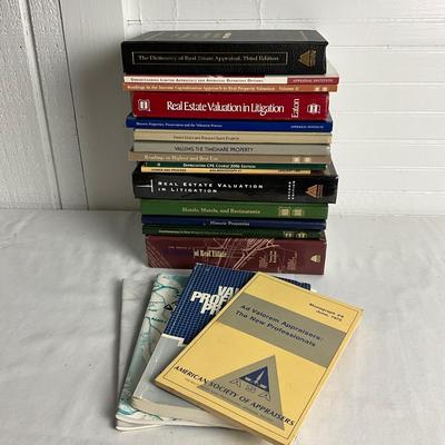 U1048 Lot of Vintage Real Estate Appraisal Book Lot