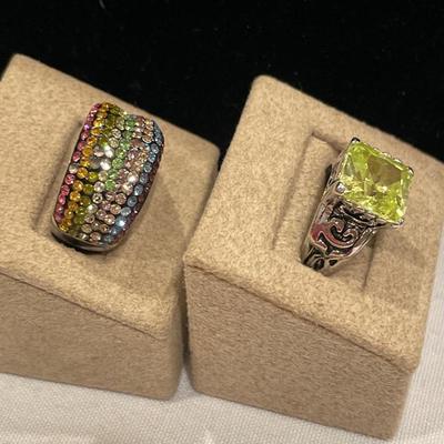 Multi color ring & square yellow color ring