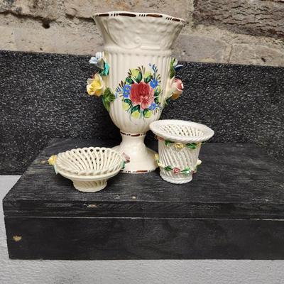 Trio of Italian pottery lot