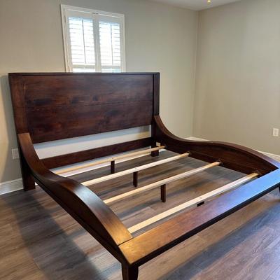 Yutzy Woodworking King Bed Frame