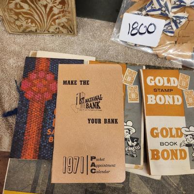 Books and ephemera lot