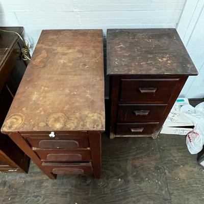 U872 Antique/Vintage 3 Drawer Oak Tables / Desk
