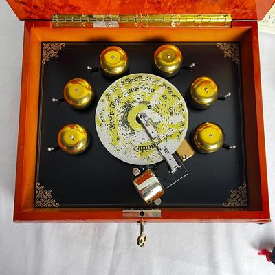 U875 Deluxe Bell Symphonium with Burled Wood
