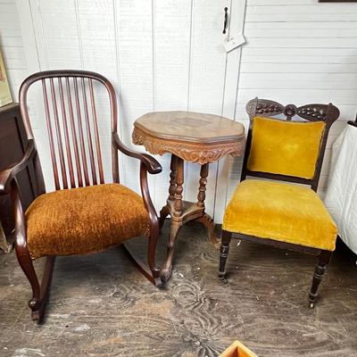 U878 Antique Velvet Cushioned Chairs with Bird Cage Table