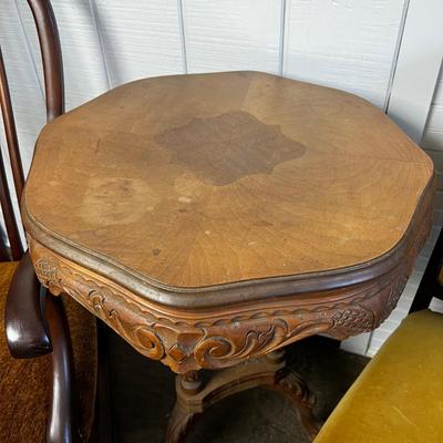 U878 Antique Velvet Cushioned Chairs with Bird Cage Table