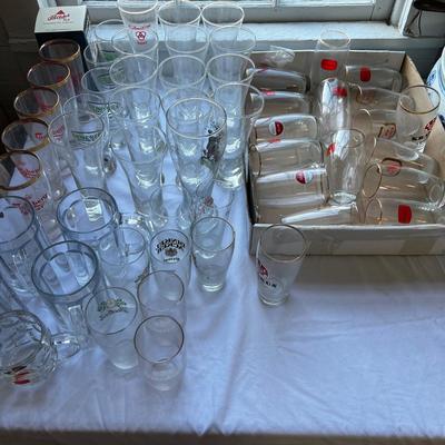 U883 LARGE Lot of Beer Mugs/Glasses