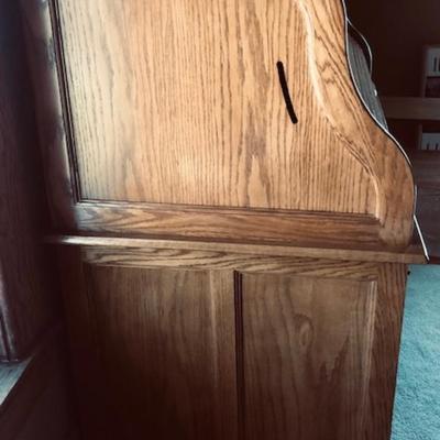 Nice Roll Top Desk