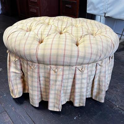 U885 Plaid Tufted Round Ottoman w/ Pleaded Skirt