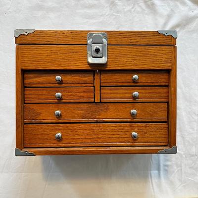 U892 - #1 Gerstner International Menâ€™s Jewelry/Collections Chest
