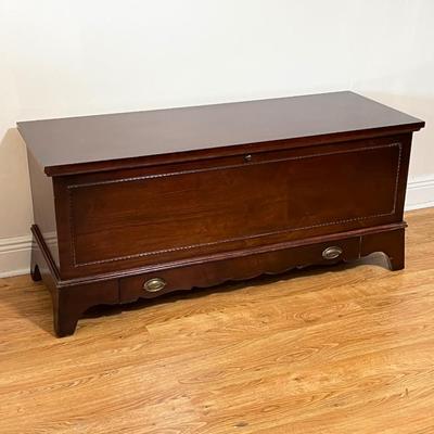 LANE ~ Cedar Chest ~ *Read Details