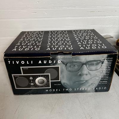 U895 Tivoli Audio Model Two Stereo Audio & Subwoofer