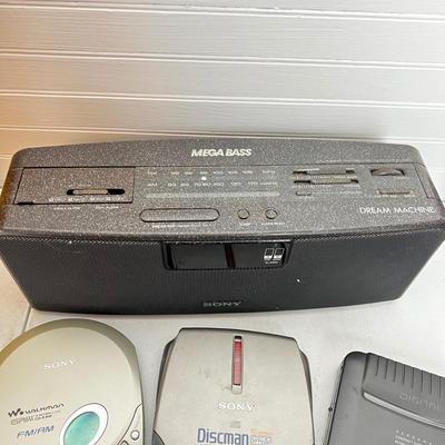 U899 CD Players & Sony Boombox