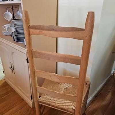 Set of Four Ladder Back Chairs w/Woven Rush Seats (DR-JS)