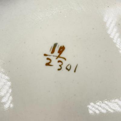 Vtg. Blue & White Floral Vase With Gold Accents ~*Read Details