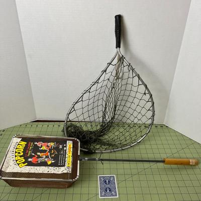 Vintage Popcorn Basket and Fish Net