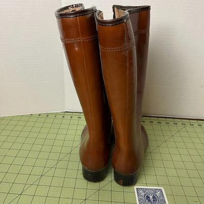 Vintage Brown Waterproof Boots Ladies size 7