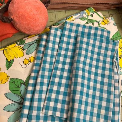 Vintage Table Linens