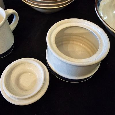 Winner's Circle Aqueduct Stoneware From Japan (DR-JS)