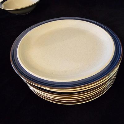 Winner's Circle Aqueduct Stoneware From Japan (DR-JS)