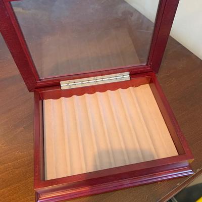 Glass Top Fountain Pen Display Case