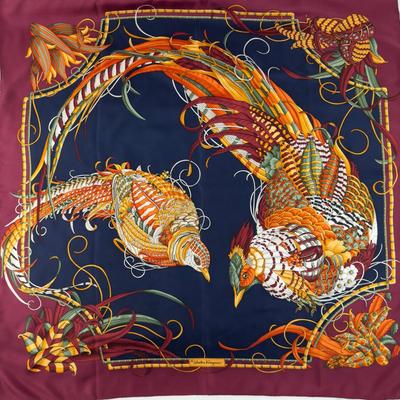 211 Authentic Salvatore Ferragamo Per Alena Silk Scarf