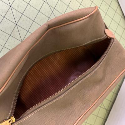 Vintage US Army Travel Bag and Sunbeam Shavemaster