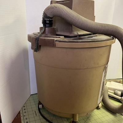 Vintage Craftsman Wet/Dry Shop Vac (works!)