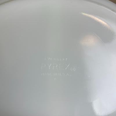 Pyrex Split Dish