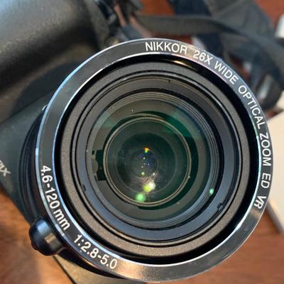 Nikon Coolpix P100 Camera HD Movie w/ Niccor 26x Zoom Lens w / Batteries