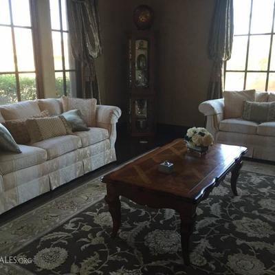 Highland House Livingroom Furniture Set Like New Teflon Treated