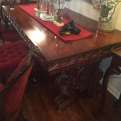 Solid Wood Renaissance Banquet Table