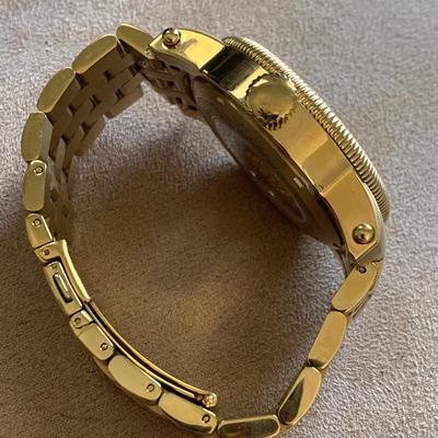 Invicta Model 0053 Steel Mechanical Movement Water Resistant Menâ€™s Watch
