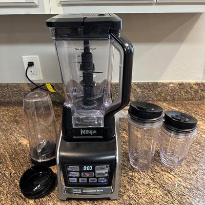 Ninja Blender (like new)
