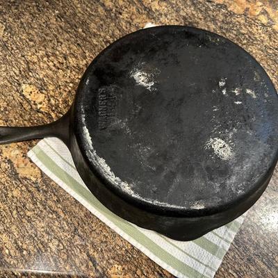 13.5" Cast Iron Pan