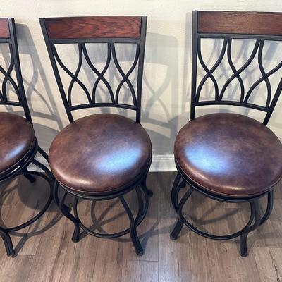 Steve Silver Co. Swivel Barstools (4)