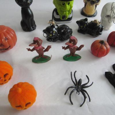 Lot of Halloween Smalls