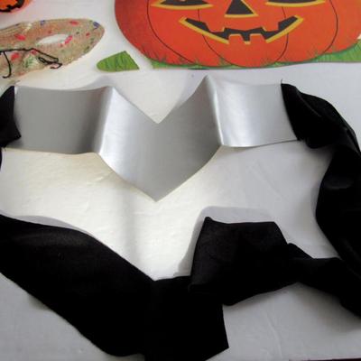 Halloween Lot, Metal JOL Bell, Mask, Super Hero's Belt